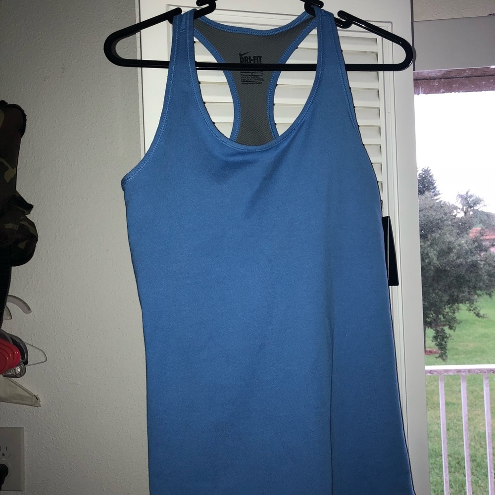 Nike dri-fit workout top